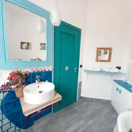 Terraces & Jacuzzi Apartment Mondello